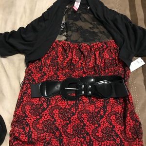 SOLD!!!! Beautiful top Size Large NWT